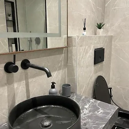 Angry Architects Apartment01 شقة