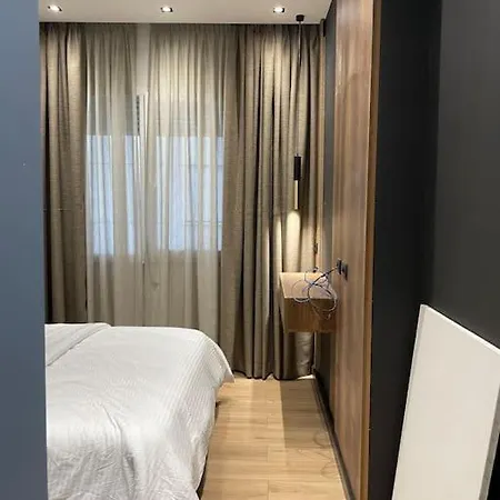 Angry Architects Apartment01 شقة تيرانا
