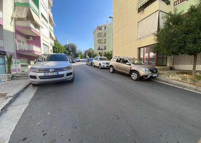 Angry Architects Apartment01 Appartement *